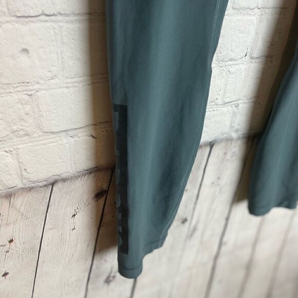 Lululemon Barrys Green Full Length Leggings Size 2 - Picture 2 of 9